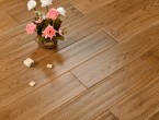 卧室应该选什么样的木地板呢?南浔木地板厂家 木之初地板